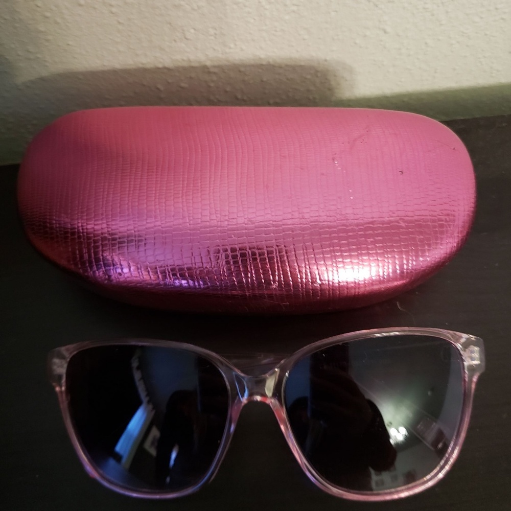 🍭Pink sunglasses + Case🌼🌸